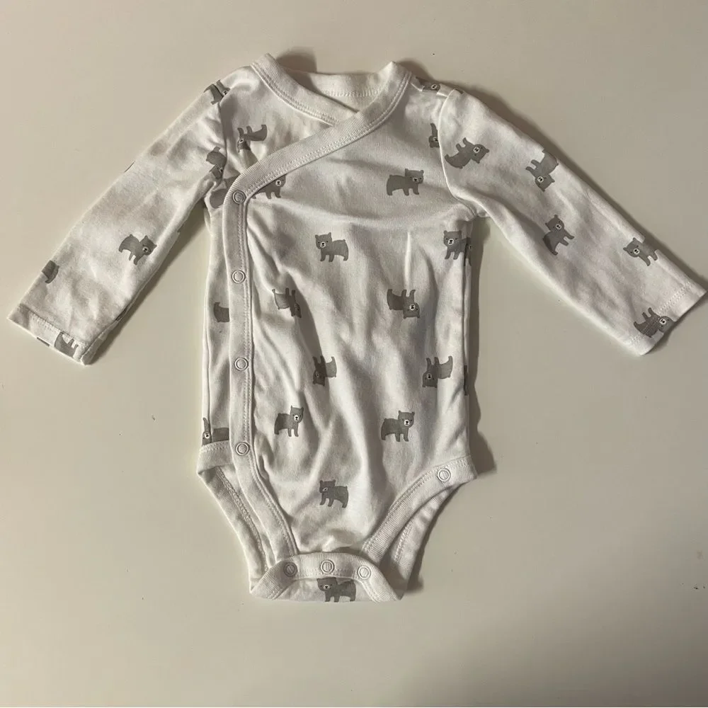 Carter’s Baby Boys’ 6 Months Long Sleeve Bodysuits EUC